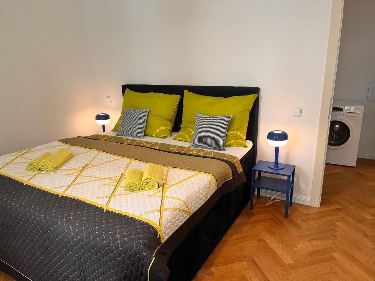 Apartment Amazing Zborovska Prag